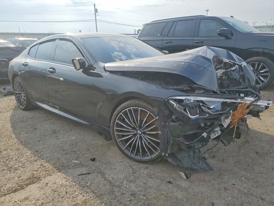 2020 BMW M8