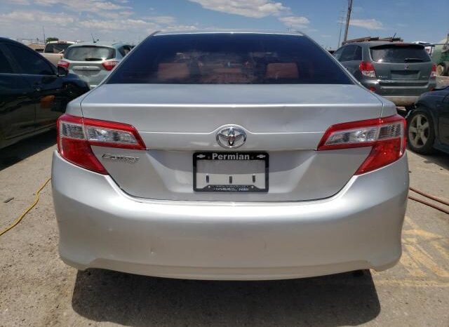 
								2012 Toyota Camry full									