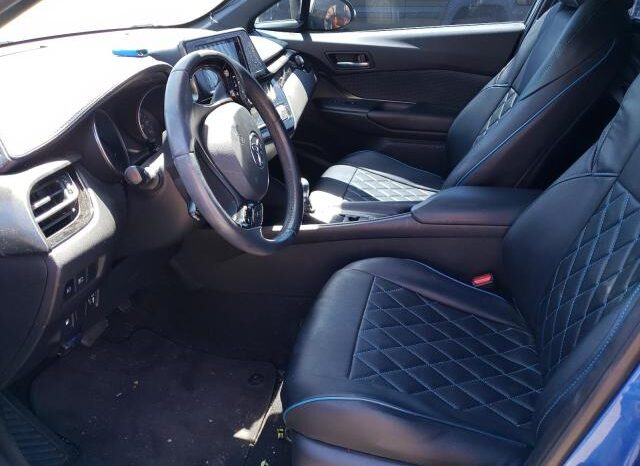 
								2018 Toyota C-hr full									