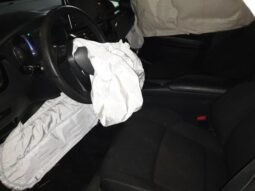 
										2019 Toyota C-hr full									