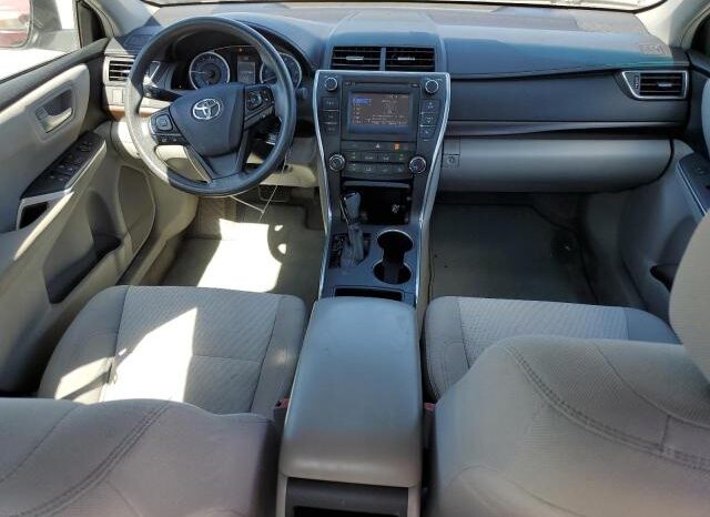 
								2017 Toyota Camry le full									