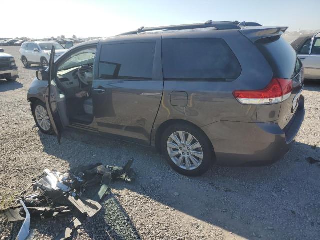 2012 Toyota Sienna