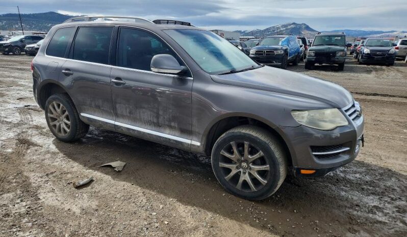 
								2008 Volkswagen Touareg full									