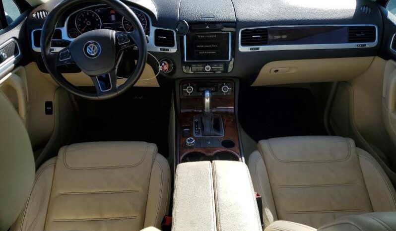 
								2013 Volkswagen Touareg full									