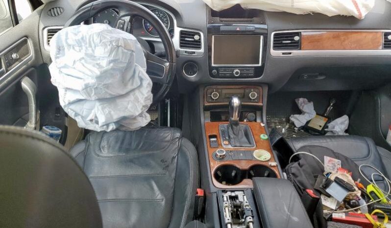 
								2013 Volkswagen Touareg full									