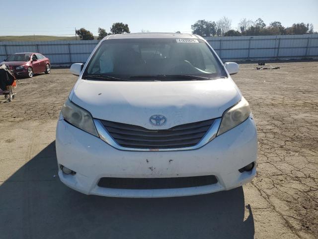 2012 Toyota Sienna xle