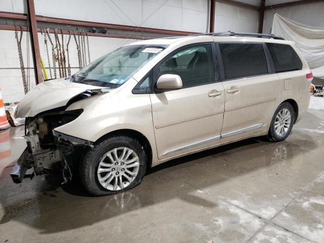 2013 Toyota Sienna xle