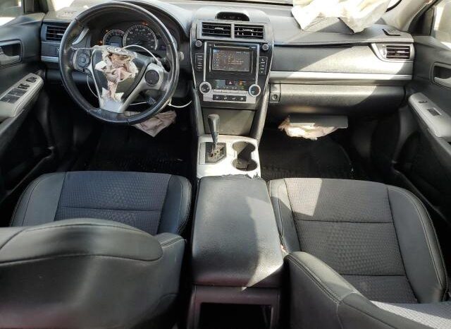 
								2012 Toyota Camry base full									