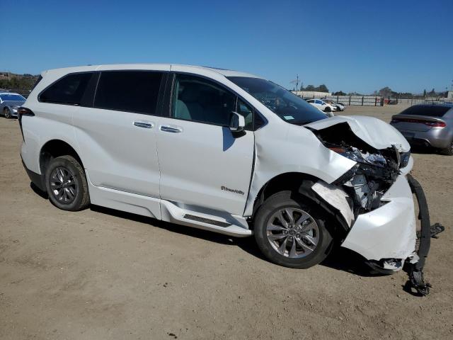 2022 Toyota Sienna