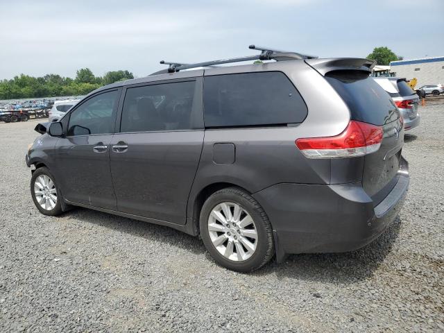 2012 Toyota Sienna xle
