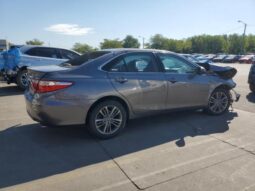 
										2016 Toyota Camry le full									