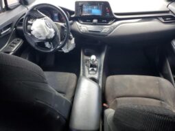 
										2018 Toyota C-hr full									