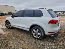 
										2012 Volkswagen Touareg full									