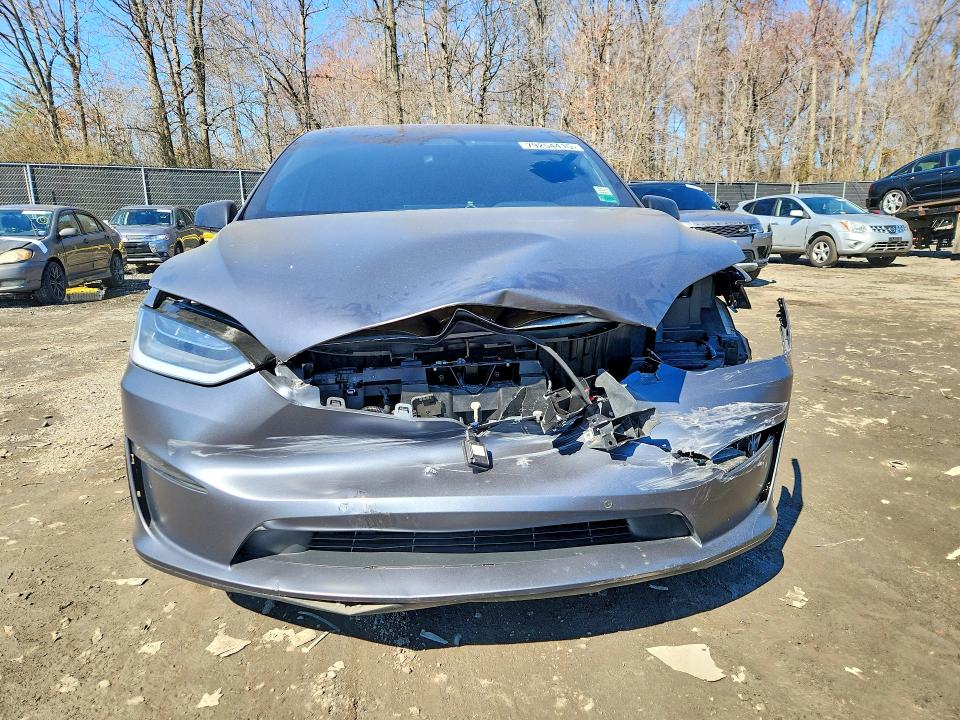 2022 Tesla Model x