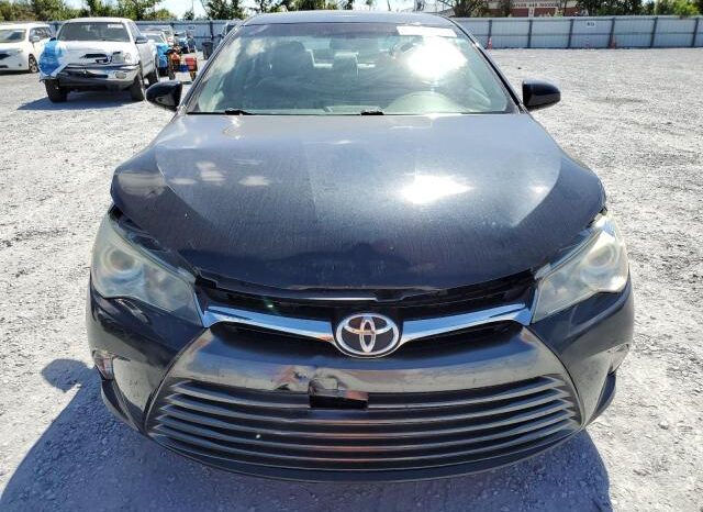 
								2017 Toyota Camry le full									