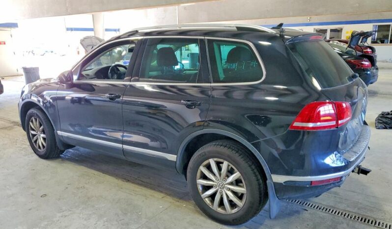 
								2016 Volkswagen Touareg full									