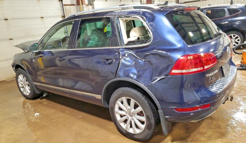 
								2012 Volkswagen Touareg full									