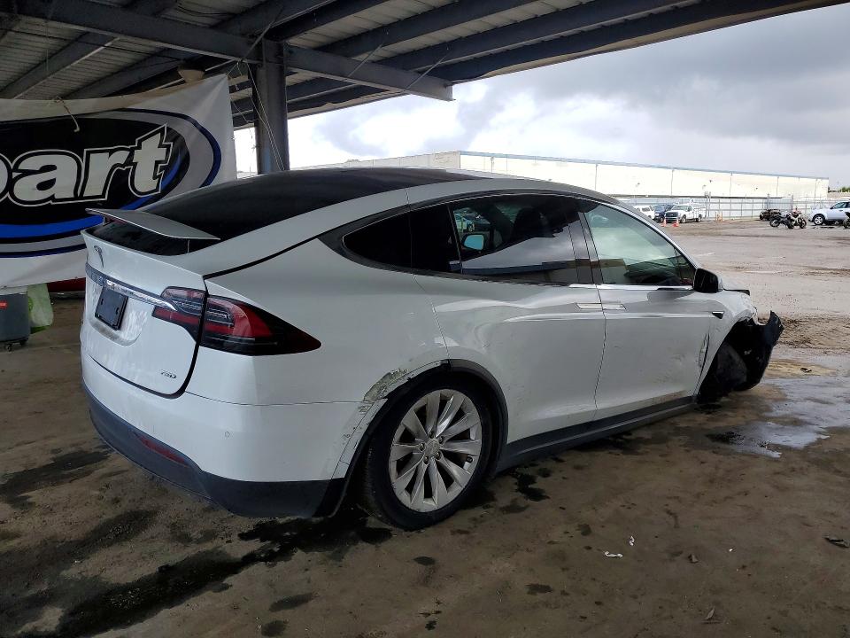 2017 Tesla Model x