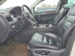 
										2011 Volkswagen Touareg full									