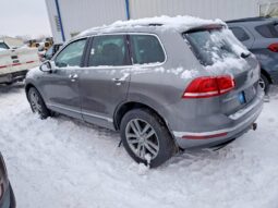 
										2015 Volkswagen Touareg full									