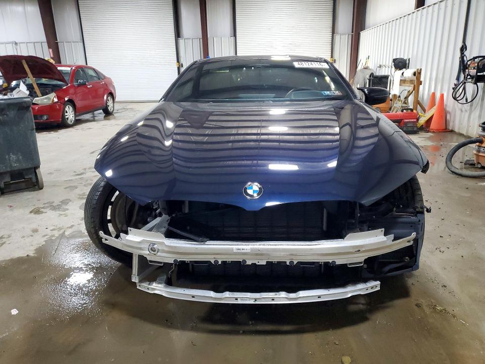 2025 BMW M8
