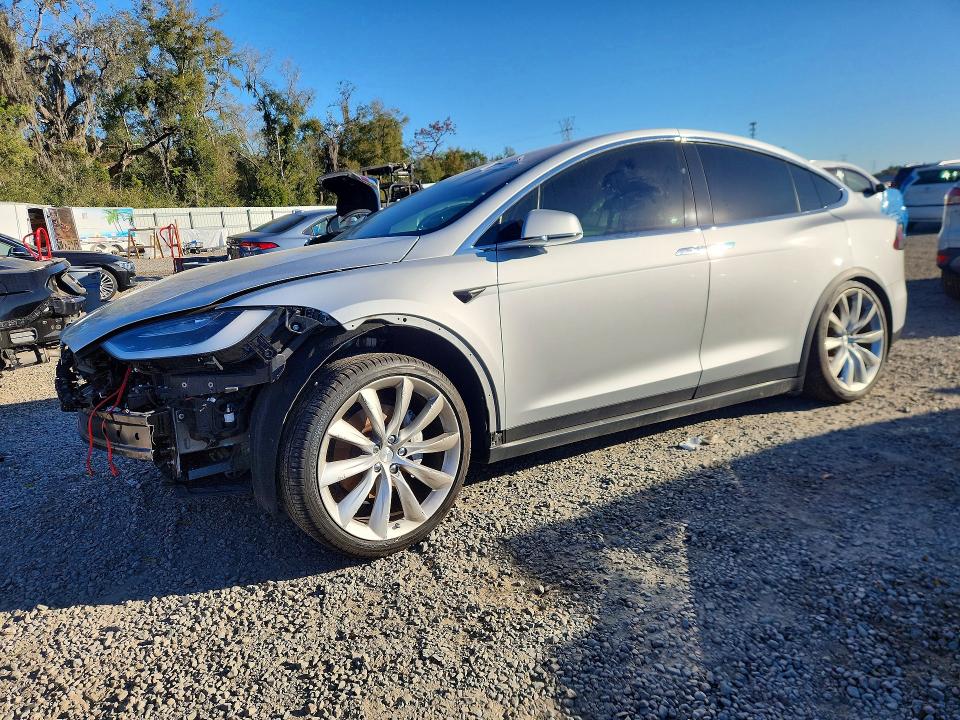 2017 Tesla Model x