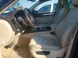 
										2014 Volkswagen Touareg full									