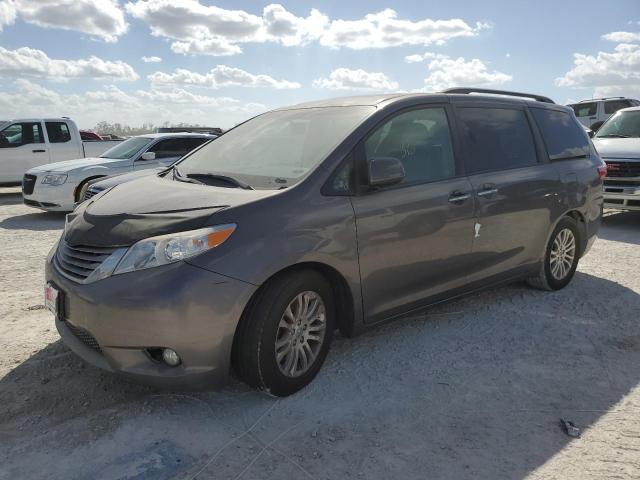 2016 Toyota Sienna xle