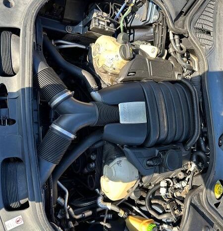 
								2013 Porsche Panamera full									