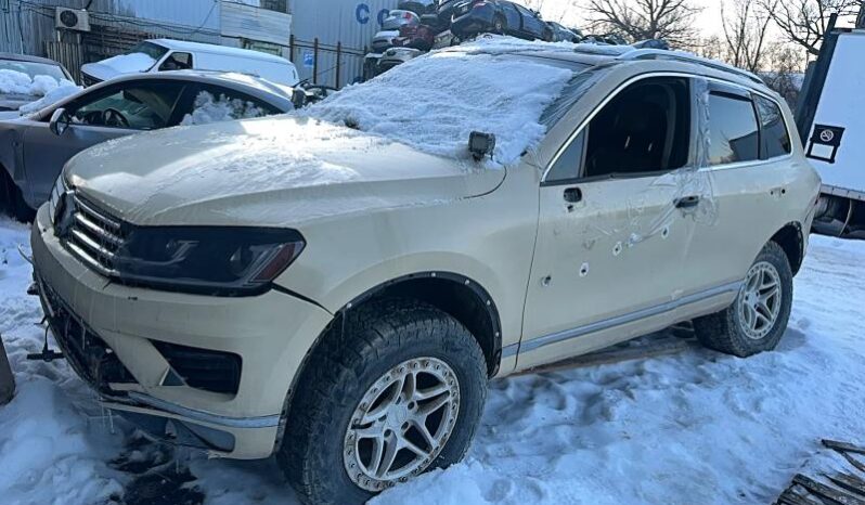 
								2015 Volkswagen Touareg full									