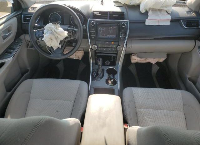 
								2016 Toyota Camry le full									