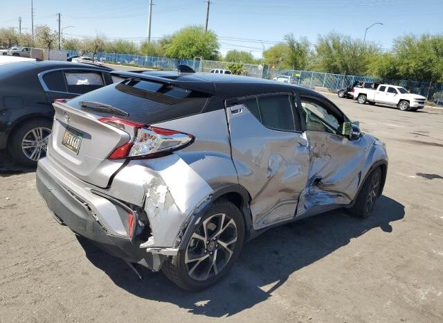 
								2019 Toyota C-hr full									