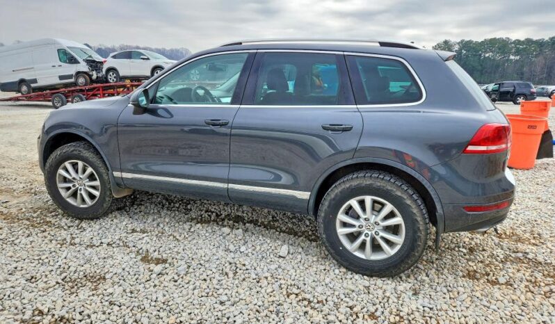 
								2014 Volkswagen Touareg full									