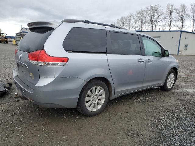 2012 Toyota Sienna xle