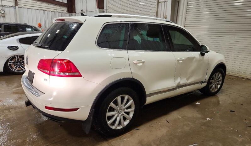 
								2012 Volkswagen Touareg full									