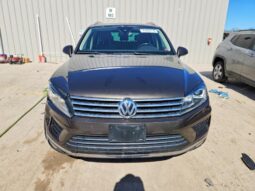 
										2016 Volkswagen Touareg full									