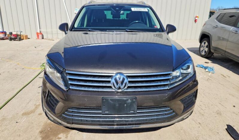 
								2016 Volkswagen Touareg full									