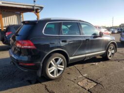 
										2014 Volkswagen Touareg full									