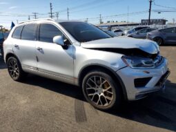
										2017 Volkswagen Touareg full									