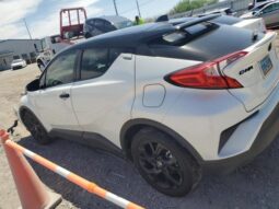 
										2021 Toyota C-hr full									