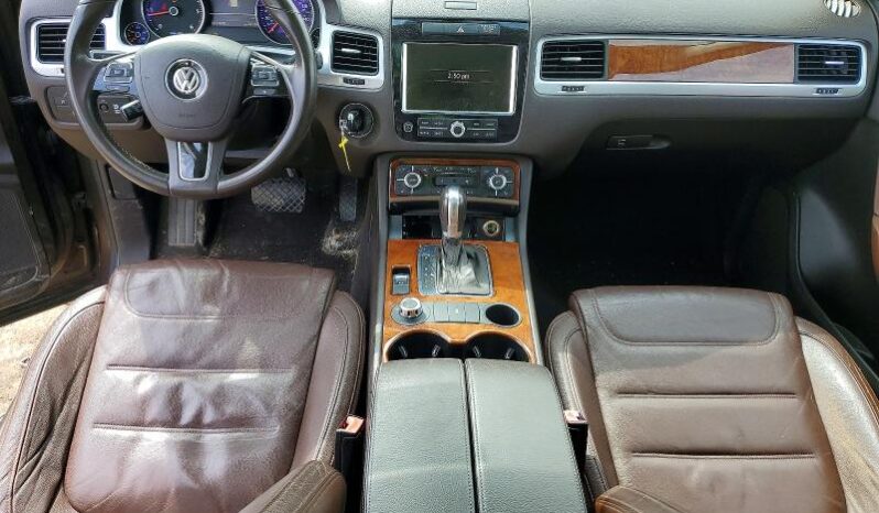 
								2012 Volkswagen Touareg full									