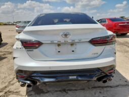 
										2018 Toyota Camry full									