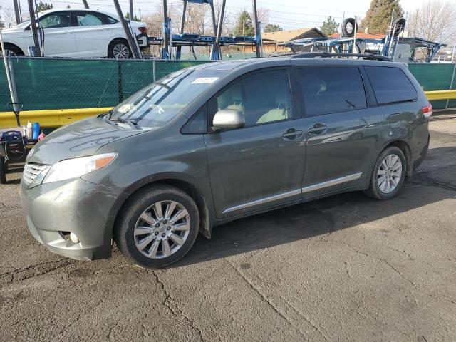 2012 Toyota Sienna xle