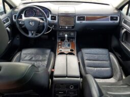 
										2016 Volkswagen Touareg full									