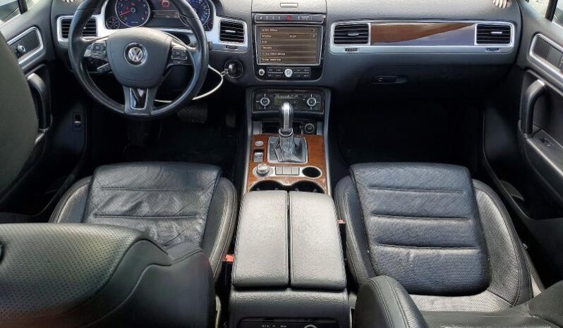 
								2016 Volkswagen Touareg full									