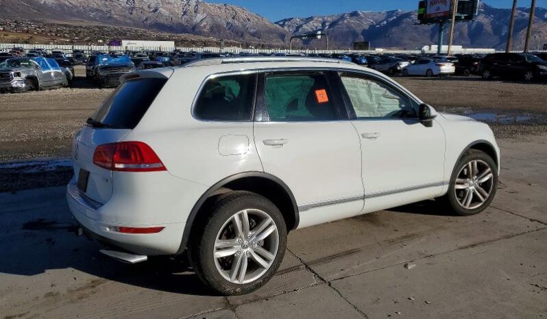 
								2014 Volkswagen Touareg full									