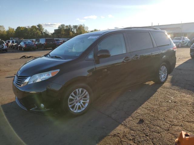 2014 Toyota Sienna xle