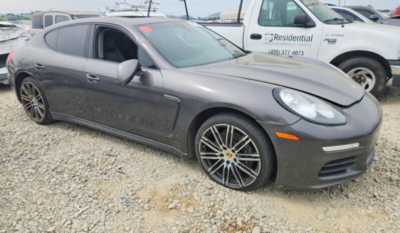 
								2015 Porsche Panamera full									