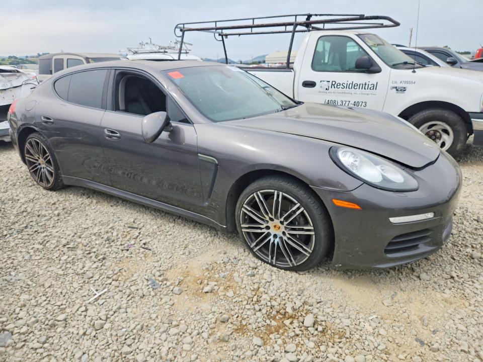 2015 Porsche Panamera