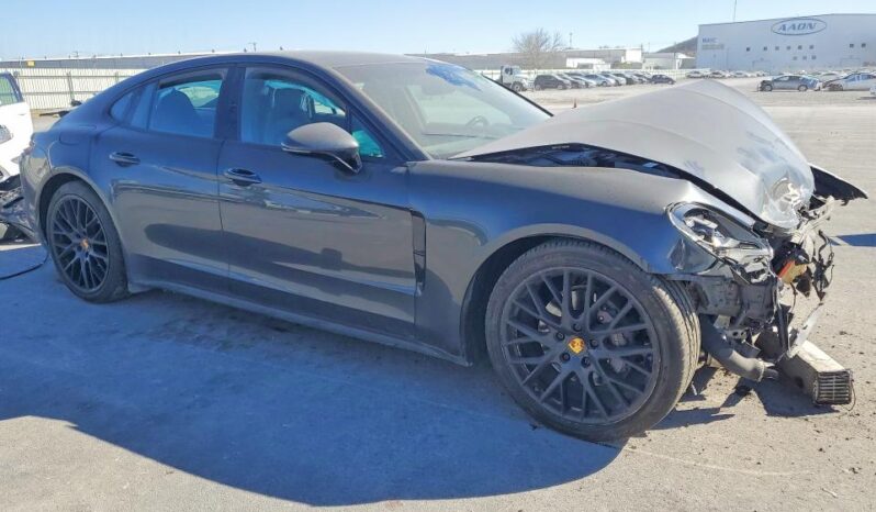 
								2017 Porsche Panamera full									